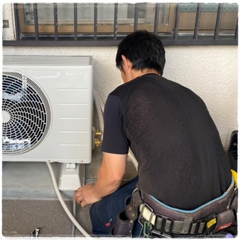 エアコン工事の作業